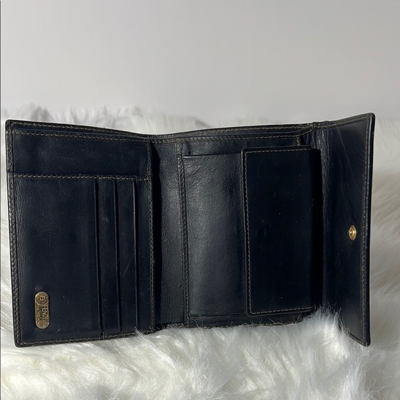 Very Nice Fendi Pequin Flap Compact Wallet. P44 - Picture 4 of 15